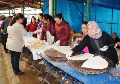 Sarıgöl'de 'Minik Eller Mehmetçik İle El Ele' Kermesi
