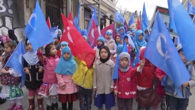 Taksim'de Doğu Türkistan Protestosu