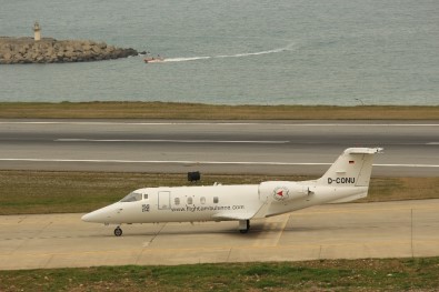 Trabzon'a Dün Acil İniş Yapan Ambulans Uçak Arızası Giderilerek İngiltere'ye Havalandı