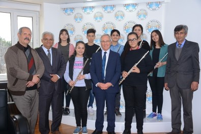 Yan Flüt Kursiyerlerinden Başkan Acar'a Ziyaret