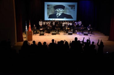 Anadolu Üniversitesi'nde Çanakkale Şehitleri Anıldı