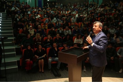 Başkan Karabacak Gençlere Seslenmeye Devam Ediyor