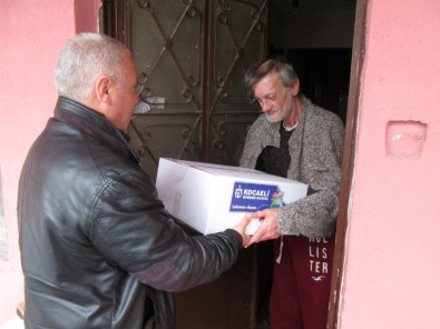 Büyükşehir, İhtiyaçlı Vatandaşlara Yemek Sağlıyor