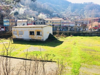 Spor Salonu Yapılacak Arsada İncelemede Bulundular