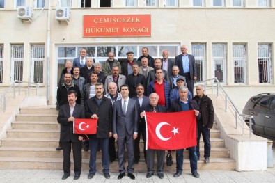 Tunceli'de Muhtarlar Maaşını Mehmetçik'e Bağışladı