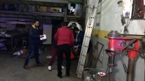 Bursa'da Bıçaklı Kavga Açıklaması 1 Yaralı