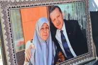 TENZILE ERDOĞAN - Cumhurbaşkanı Erdoğan Sevdasını Halıya Dokudu