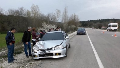 Takla Atan Otomobil Alev Aldı, Facianın Eşiğinden Dönüldü