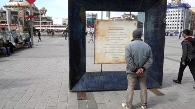 Taksim'de ''Fotoğraflarla Çanakkale Zaferi'' Sergisi