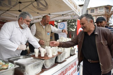 Altınordu Belediyesi'nden Hoşaf Ve Ekmek