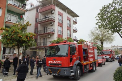 Aydın'da Yangın, Dumandan Etkilenen 7 Kişi Hastaneye Kaldırıldı