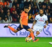 TALİSCA - Spor Toto Süper Lig Açıklaması Medipol Başakşehir Açıklaması 1 - Beşiktaş Açıklaması 0 (İlk Yarı)