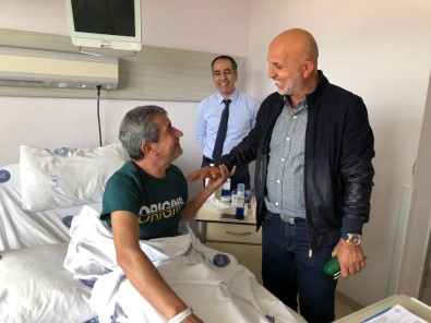 Başkan Çavuşoğlu'ndan Yeni'ye 'Geçmiş Olsun' Ziyareti
