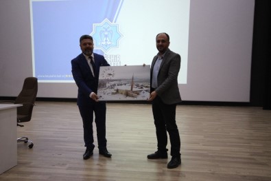 Beyşehir'de, 18 Mart Çanakkale Zaferi Konulu Konferans