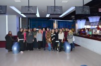 KÖSEKÖY - Kartepe'li Kadınlar Bowling Heyecanı Yaşadı