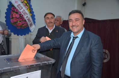 Şoförler Ve Otomobilciler Esnaf Odası Başkanı Selman Aydeniz Oldu