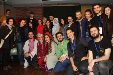 Sui Generis Tiyatro, Trabzon'da Tam Not Aldı
