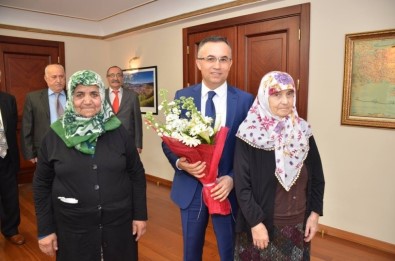 Vali Çeber'e 'Yaşlılar Haftası' Ziyareti