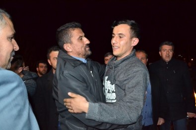 Afrin Gazisine Coşkulu Karşılama