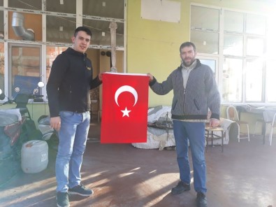 AK Parti Ve MHP'den Afrin İçin Bayrak Seferberliği