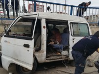 Evsiz Adam 5 Aydır Yaşadığı Hurda Araçta Ölü Bulundu