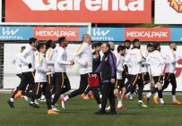 METİN OKTAY - Galatasaray, Karabükspor Maçı Hazırlıklarını Tamamladı