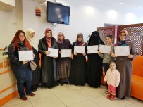 SELÇUK ÇETIN - Kadınlar Arapça Kursunu Bitirip Sertifika Aldı