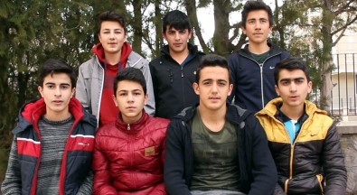 Liseli Gençlerden Afrin'deki Mehmetçik'e Destek Mesajı