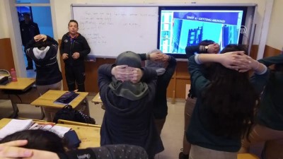 Van'da Okulda Deprem Ve Kurtarma Tatbikatı