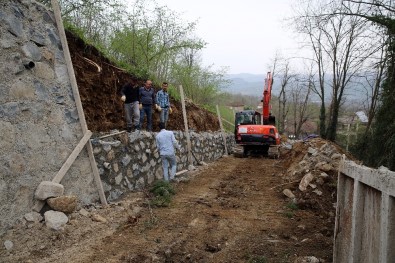 Altınordu'da Yollara İstinat Duvarı