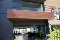 HÜLYA KOÇYİĞİT - Kuşadası'nda Kuveytli Yatırımcı Firmanın Ofisi Kurşunlandı