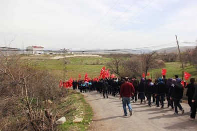 Malatya'da Öğrenciler Mehmetçik İçin Yürüdü