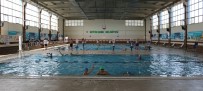 SU SPORLARI - Şanlıurfa Büyükşehir Belediyesi Yüzme Takımından Başarı