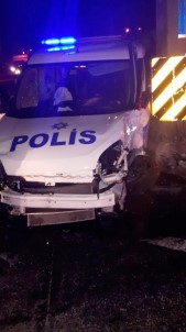 Şüpheli Kovalayan Polis Aracı Takla Attı Açıklaması 2 Polis Yaralı