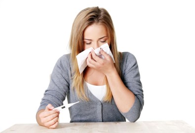 'Uçakta Cam Kenarında Oturmak Grip Riskini Azaltıyor'