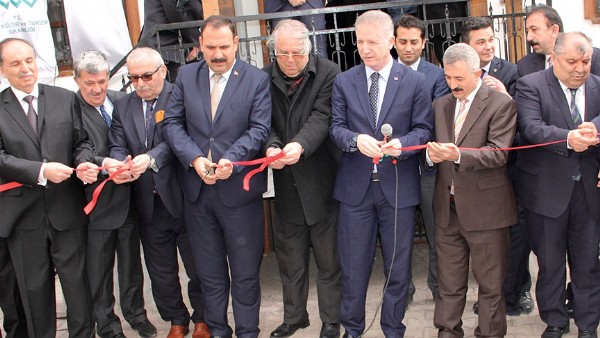 Aşık Veysel Kültür ve Sanat Evi açıldı