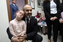 DOWN SENDROMU - Büyükşehir'den 'Down Sendromlu' Çocuklara Destek