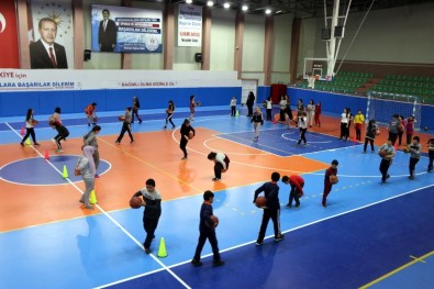 Nevşehir'de Geleceğin Basketbolcuları Yetişiyor