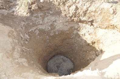 Sungurlu'da Devasa Obruk Oluştu