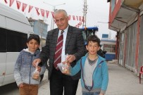 ABDULSELAM ÖZTÜRK - Başkale Belediyesi Kandil Simidi Dağıttı