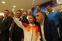 ÖRNEK ŞEHİR - Başkan Toçoğlu Milli Sporcular İle Bir Araya Geldi