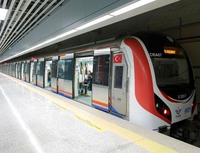 Marmaray Üsküdar istasyonu boşaltıldı!