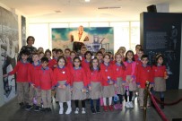 ÇARıKLAR - Minikler Çanakkale Zaferi Sergisini Geziyor