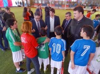 ŞEREF AYDıN - Özel Öğrenciler Futbol Oynamayı Sevdi