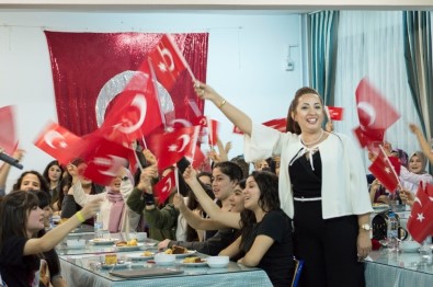 Şehit Ve Gazi Aileleri Adana Kız Lisesi'nde Bir Araya Geldi