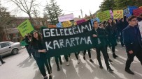 ÇOCUK İSTİSMARI - Seyitgazili Öğrenciler 'Çocuk İstismarı' İçin Yürüdü