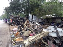 TUR OTOBÜSÜ - Tayland'da Tur Otobüsü Kaza Yaptı Açıklaması 18 Ölü, 33 Yaralı