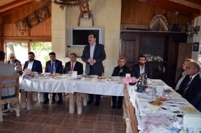 AK Partili Erdem Didim Ziyaretlerini Muhtarlarla Başladı