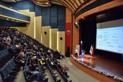 'Atletik Performans Ve Genetik' Konulu Seminer SAÜ'de Düzenlendi