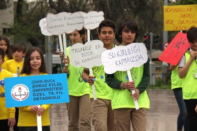 Buca'da Öğrenciler Suyun Önemini Anlattı